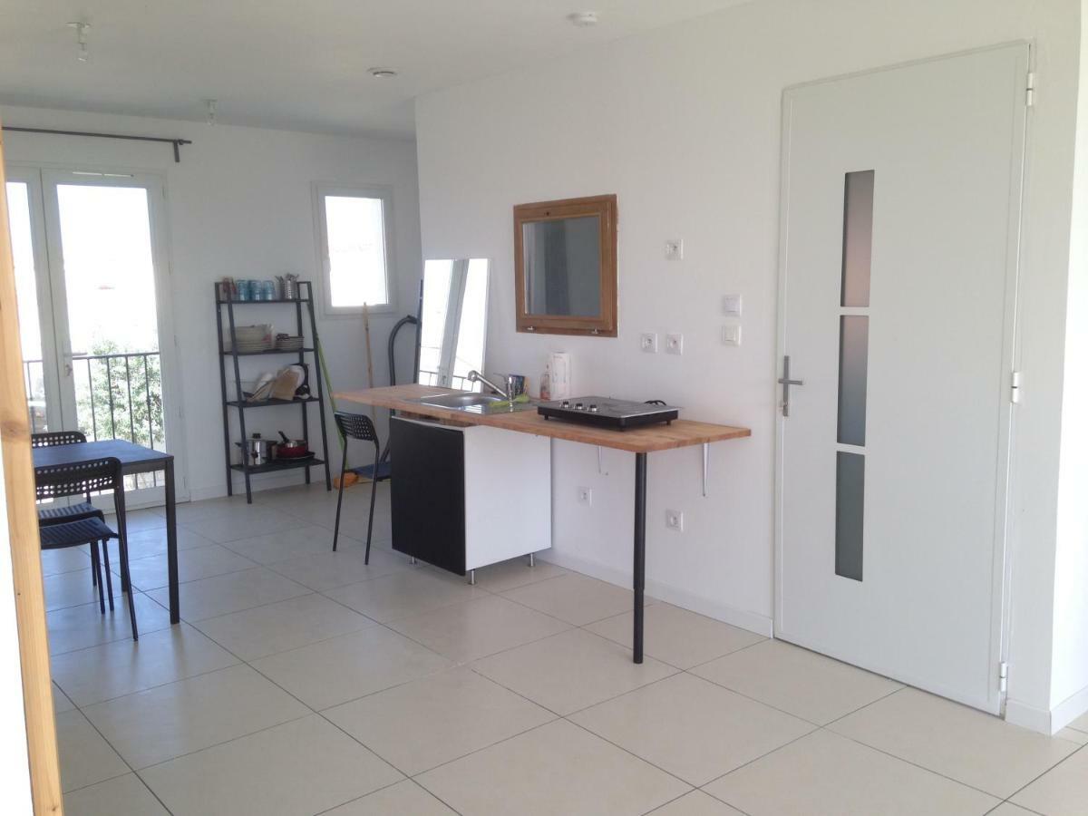 En Camargue Apartment ซาแลง-เดอ-ชิโรด์ ภายนอก รูปภาพ